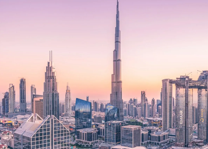 Top 10 Must-Visit Places in Dubai
